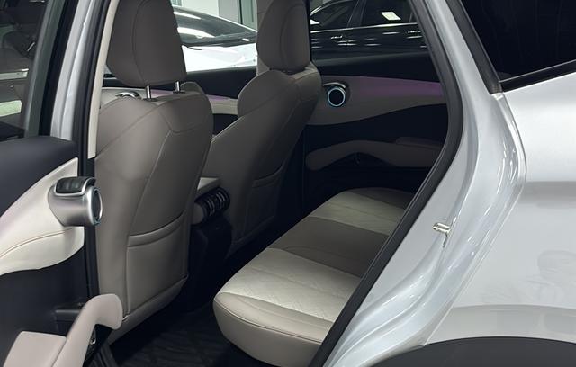 BYD Yuan PLUS 2025 Intelligent Driving 510km Beyond – фото 11
