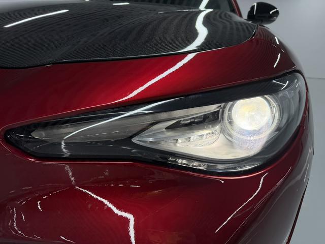 Al f a Romeo Giulia Модель 2020 года 2.0T 280HP Deluxe Edition