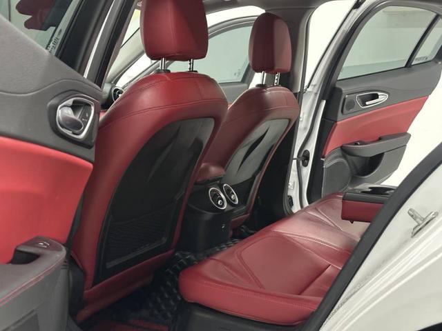 Al f a Romeo Giulia 2017 модификация 2.0T 280HP Deluxe Edition – фото 6
