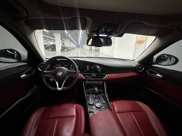 Al f a Romeo Giulia 2017 модификация 2.0T 280HP Deluxe Edition – фото 10