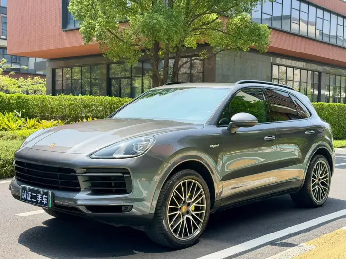 Cayenne E-Hybrid 2021 Model Cayenne E-Hybrid 2.0T