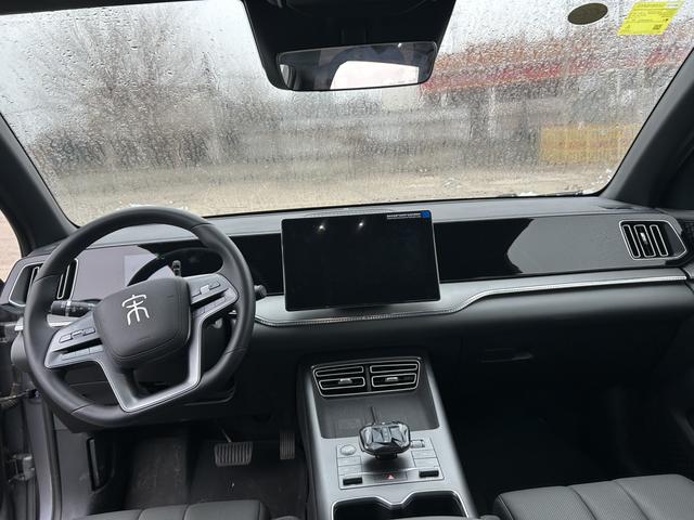 BYD Destroyer 05 2022 DM-i 55KM Com f ort 2025 модификация Second generation Smart Driving Edition DM-i 115KM Transcendent – фото 7