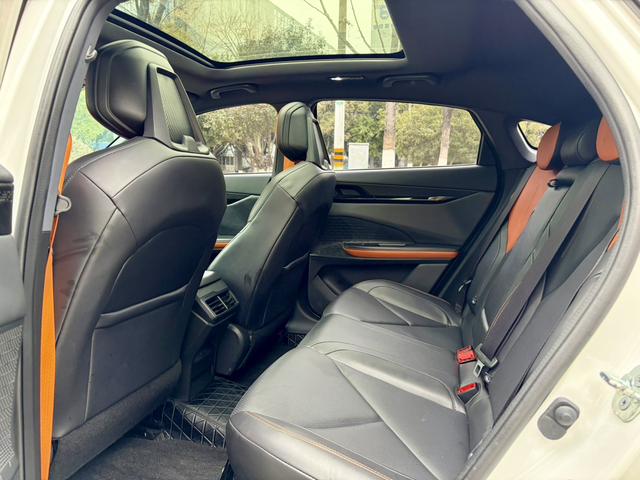Changan UNI-V 2022 1.5T Smart Navigator – фото 8