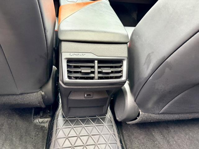 Changan UNI-V 2022 1.5T Smart Navigator – фото 9