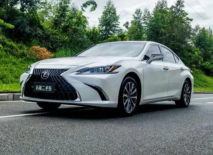 Lexus ES 2022 Model 200 Superior Edition