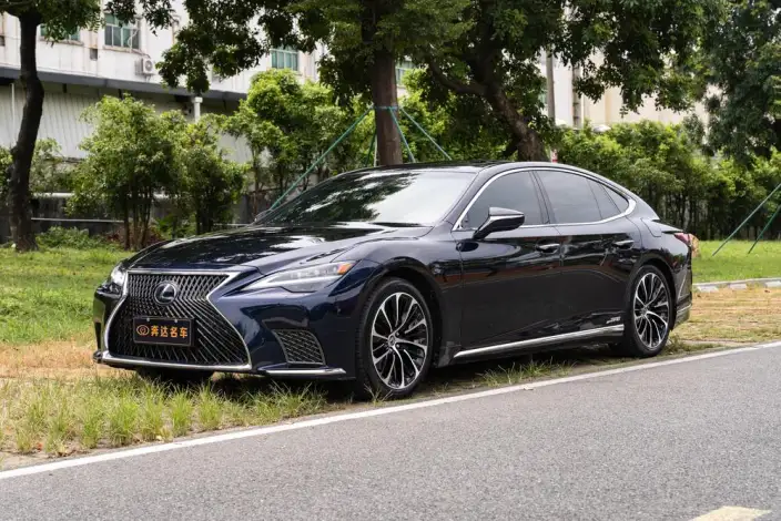 Lexus LS 2021 Model 500h Executive Edition