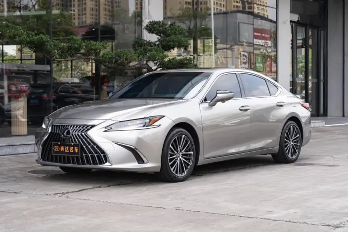 Lexus ES 2022 Model 300h Premium