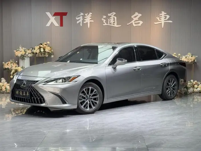 Lexus ES 2022 Model 200 Superior Edition