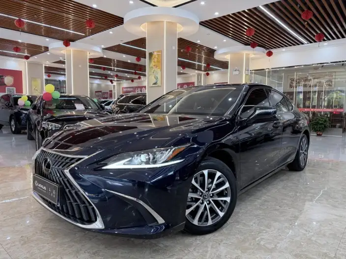 Lexus ES 2022 Model 200 Superior Edition