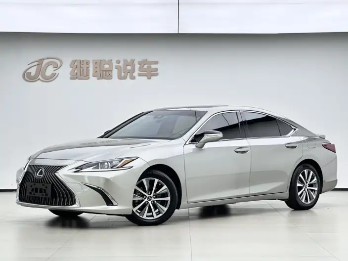 Lexus ES 2020 Model 200 Superior Edition China VI