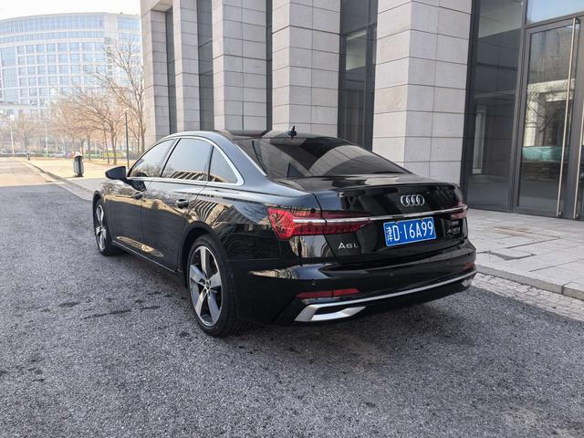 Audi A6L 2023 45 TFSI quattro Sportback – фото 6