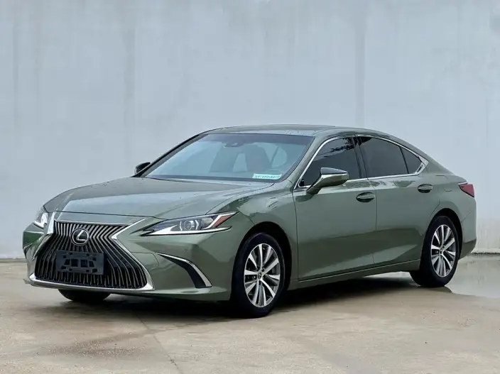 Lexus ES 2020 Model 200 Superior Edition China VI