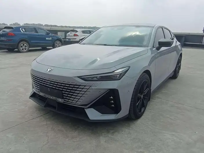 Changan UNI-V 2022 Model 1.5T Noble Model
