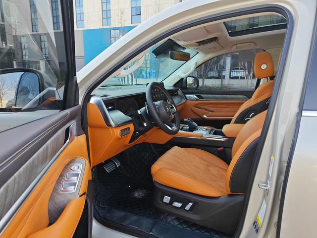 Great Wall Tank 500 2022 Business Terrain 5-Seat – фото 4