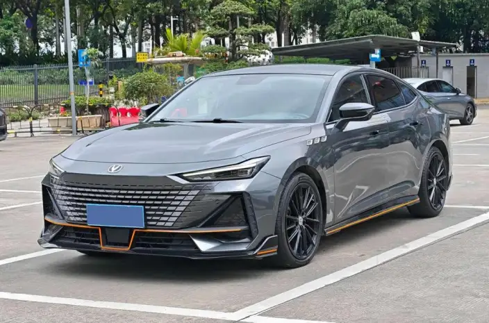 Changan UNI-V 2022 Model 1.5T Sports Edition