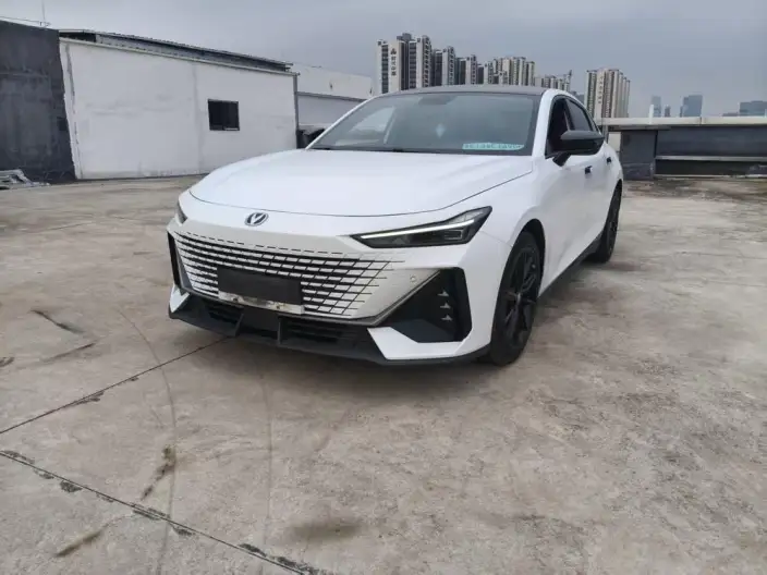 Changan UNI-V 2022 Model 1.5T Noble Model