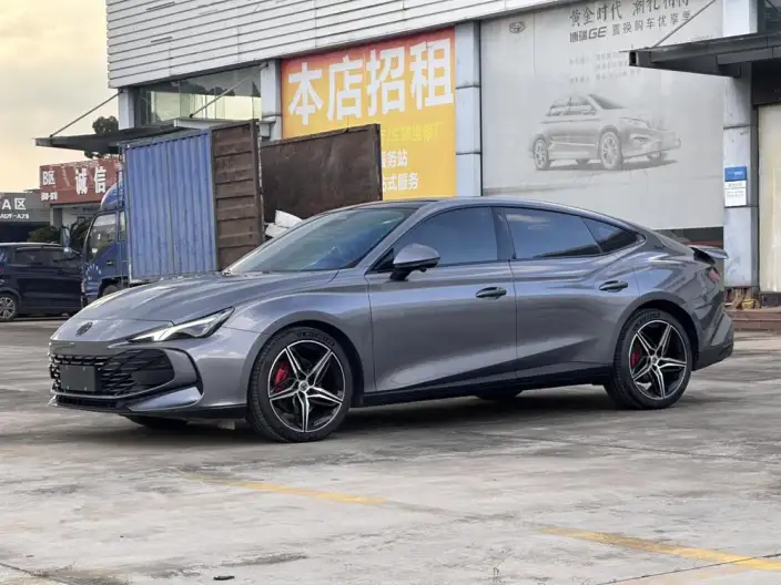 MG7 2025 Model 2.0T Automatic Trophy+ Chao Class Sports Edition