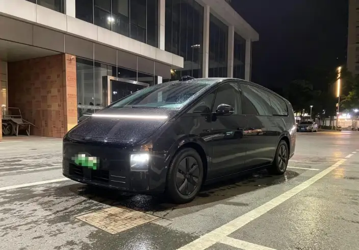Li Auto MEGA 2024 Model Ultra Edition