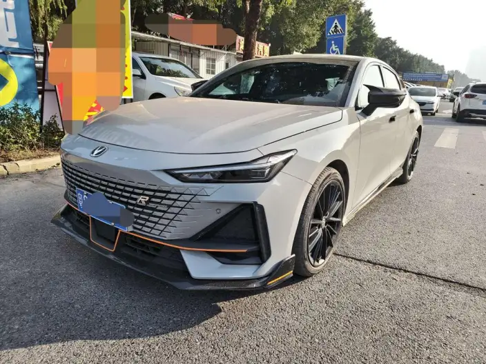 Changan UNI-V 2023 Model 1.5T Sports Edition