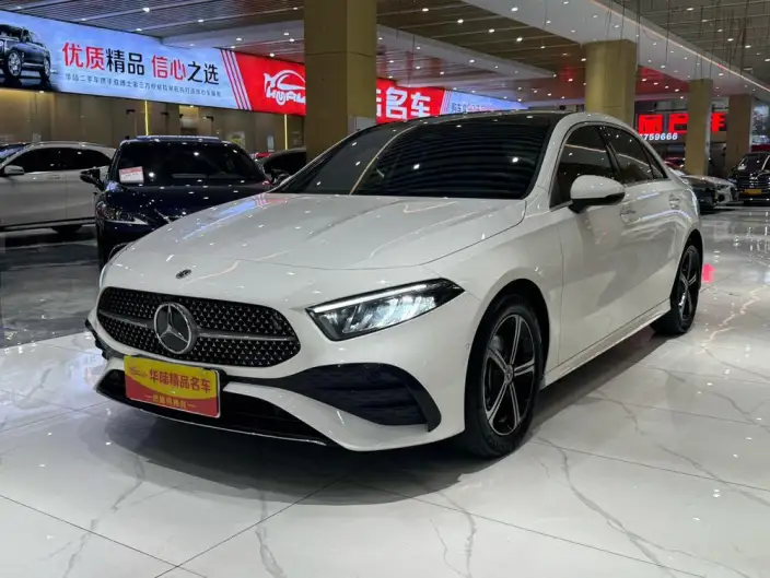 Mercedes-Benz A-class 2024 Model A 200 L Fashion Edition