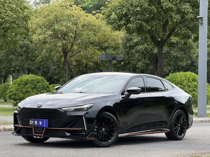 Changan UNI-V 2023 Model 1.5T Sports Edition