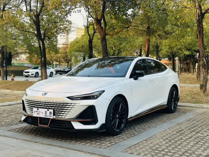 Changan UNI-V 2023 Model 1.5T Sports Edition