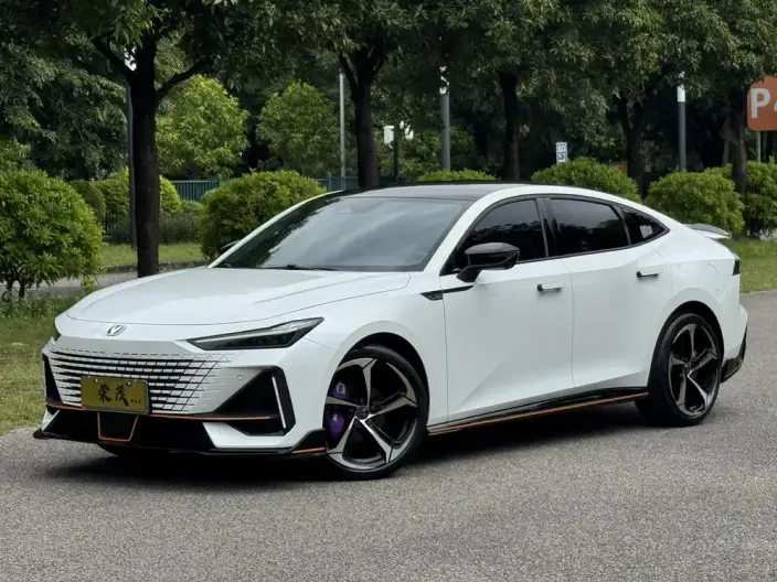 Changan UNI-V 2023 Model 1.5T Sports Edition