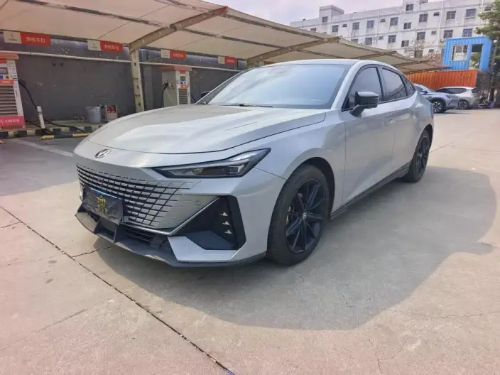 Changan UNI-V 2022 Model 1.5T Noble Model