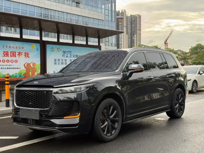 Li Auto ONE 2021 Model Extended Range 6 seat Edition