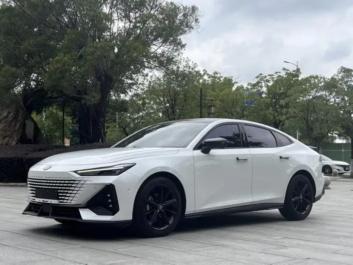Changan UNI-V 2022 Model 1.5T Smart Pilot Model