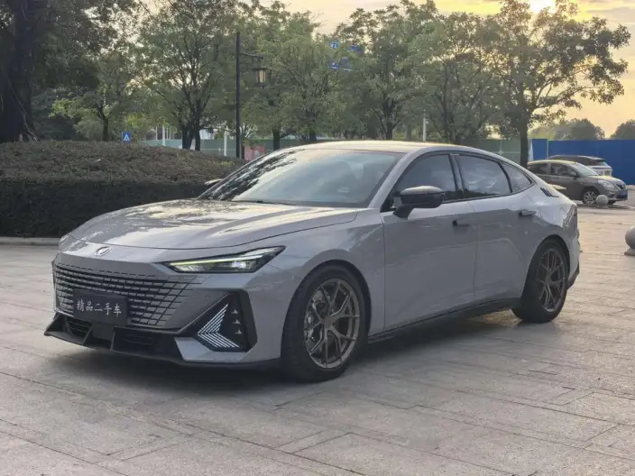 Changan UNI-V 2023 Model 1.5T Noble Model