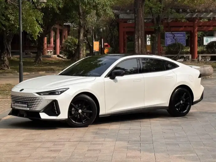 Changan UNI-V 2022 Model 1.5T Noble Model