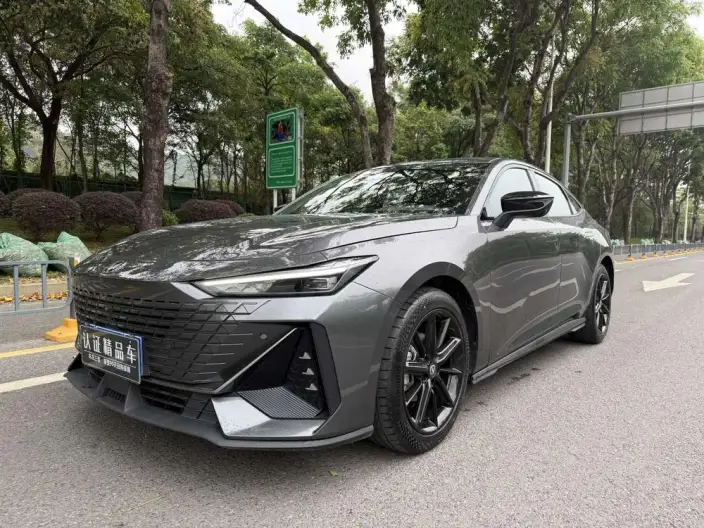 Changan UNI-V 2023 Model 1.5T Exclusive Model
