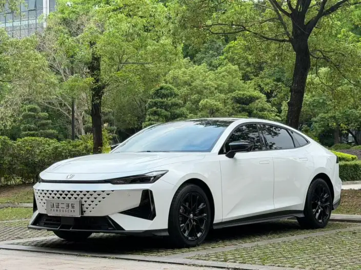 Changan UNI-V 2024 Model 1.5T Noble Model
