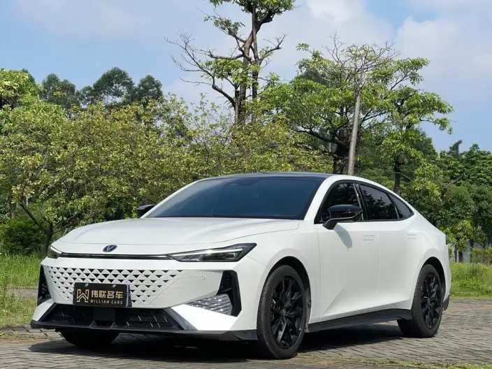 Changan UNI-V 2024 Model 1.5T Noble Model