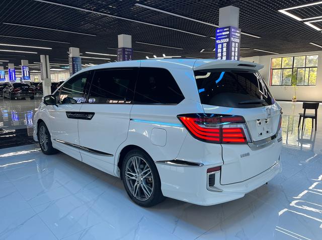 Honda Elysion 2019 2.0L e:HEV Comfort – фото 9
