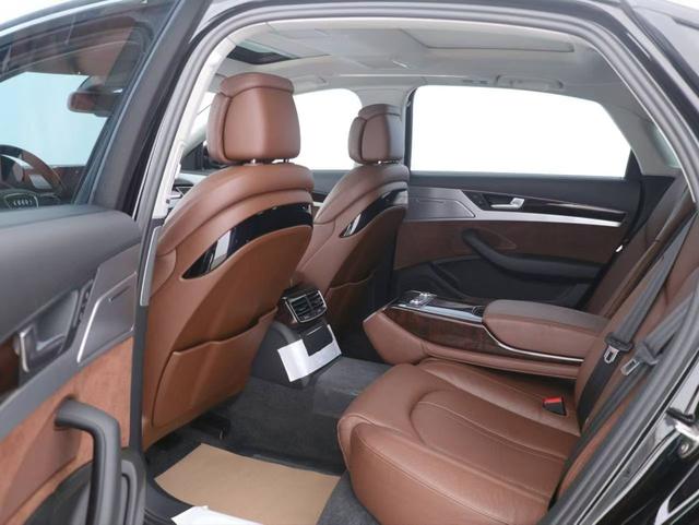 Audi A8 2017 модификация A8L 45 TFSI quattro Com f ort – фото 6