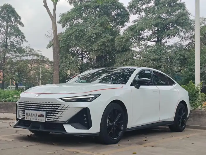 Changan UNI-V 2023 Model 1.5T Noble Model