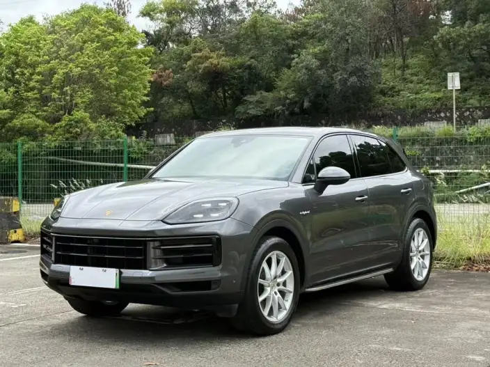 Cayenne E-Hybrid 2024 Model Cayenne E-Hybrid 2.0T
