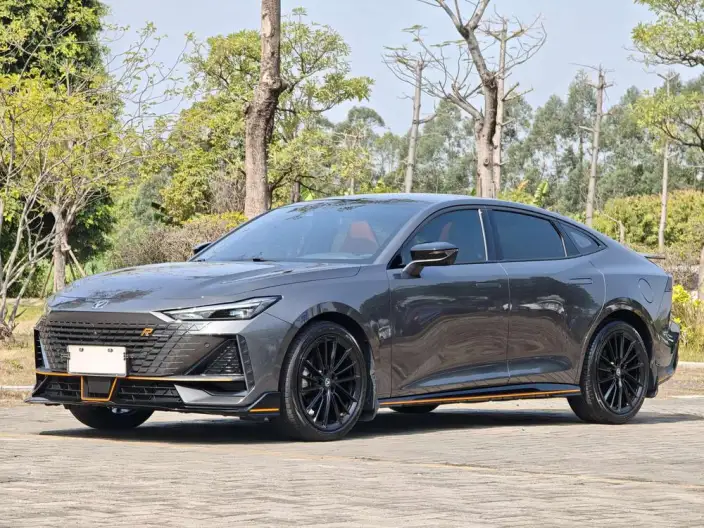 Changan UNI-V 2023 Model 1.5T Sports Edition