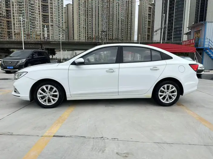 Roewe i5 2021 Model 1.5L CVT Platinum edition