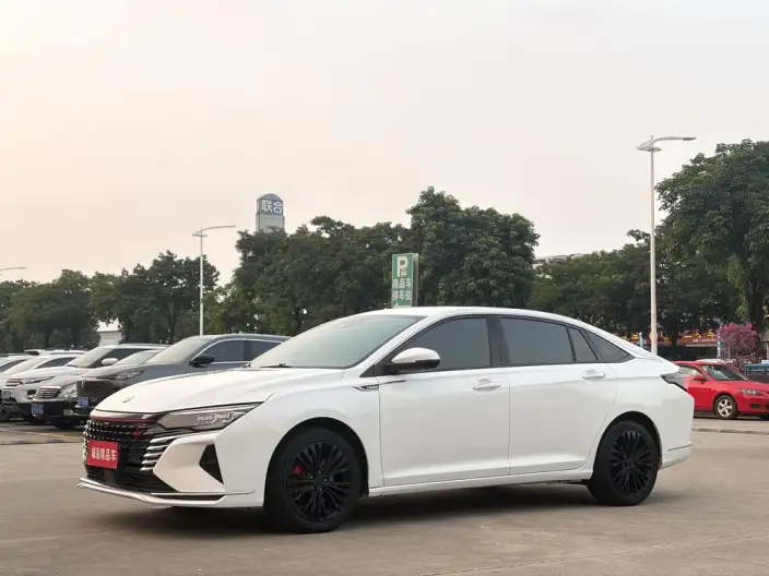 Yixuan Max 2021 Model 1.5T Super Spicy Dad Edition