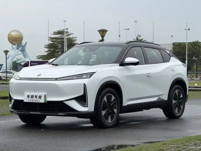 DFM L7 PHEV 2024 Model 205 Plus