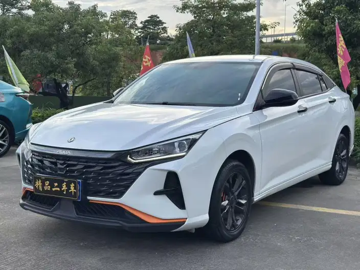 Yixuan 2023 Model Facelift 1.5L Automatic Chasing the Wind version