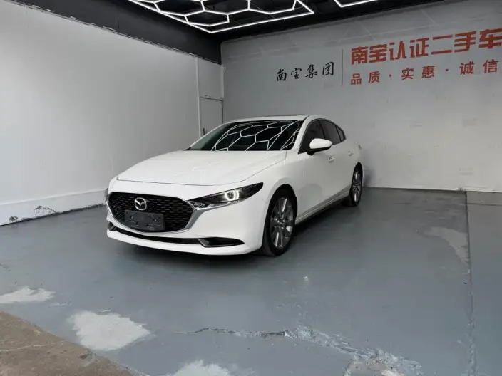 Mazda3 Axela 2023 Model 2.0L Automatic Zhi Shine Edition