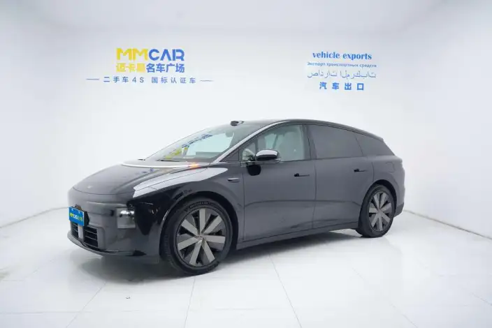 Li Auto i6 2025 Model 2WD Standard Edition