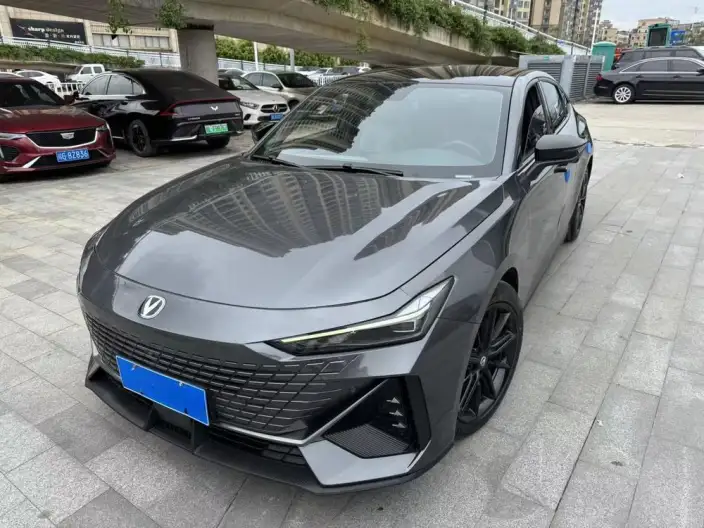 Changan UNI-V 2023 Model 1.5T Noble Model