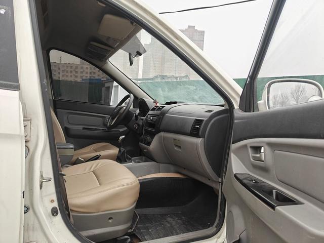 BAIC Changhe M50S 2015 модификация 1.4L S 1.4L Эконом Cabin K14B-F – фото 7