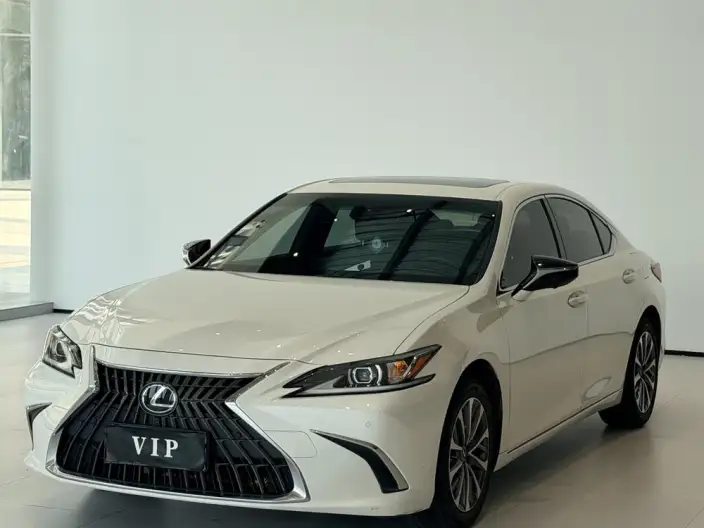 Lexus ES 2022 Model 200 Superior Edition