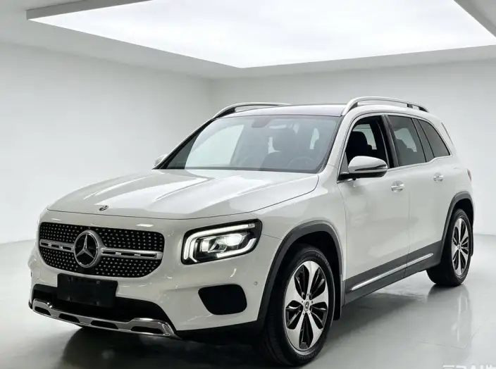 Mercedes-Benz GLB 2022 Model GLB 220 Fashion Model